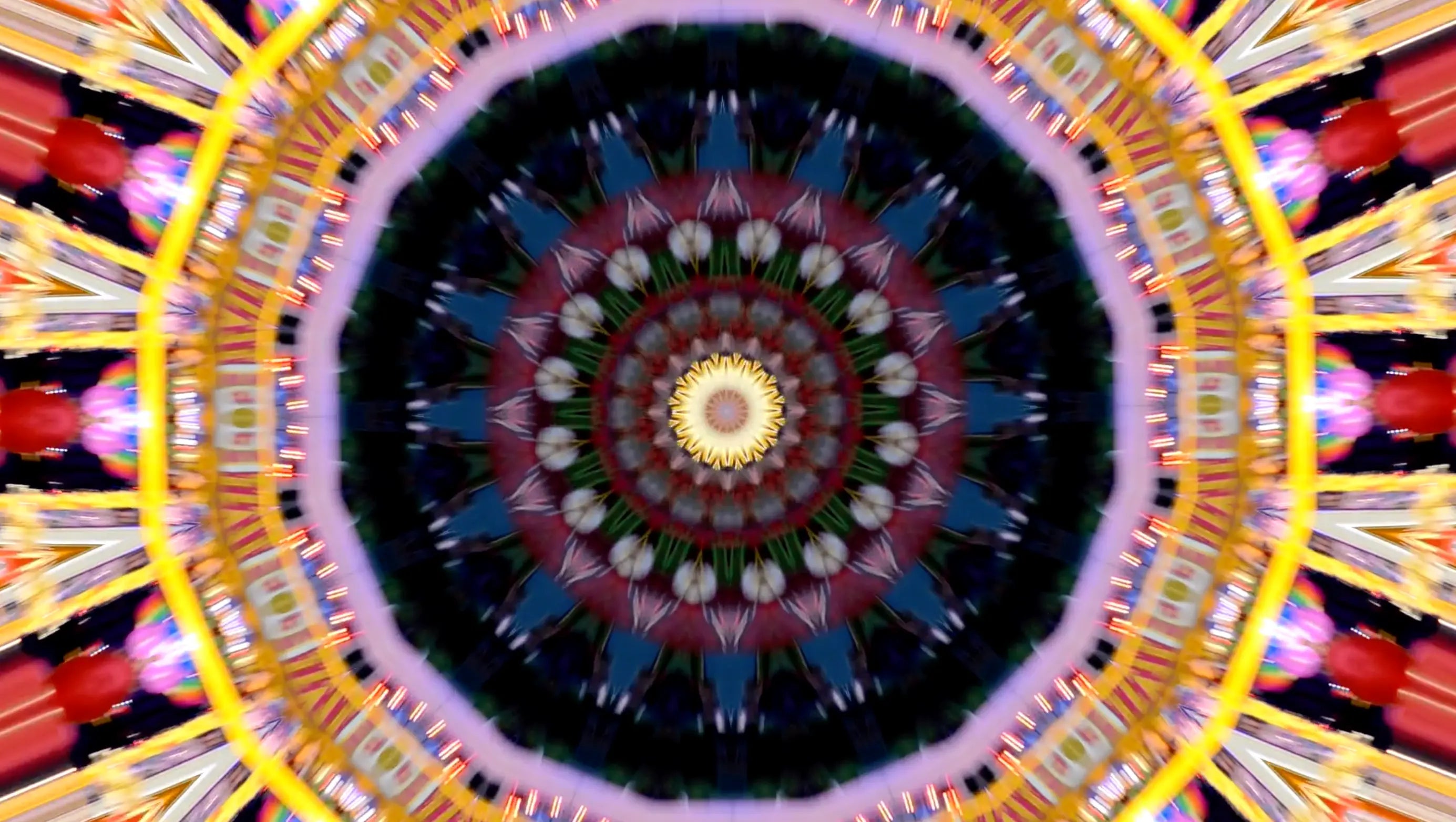 KALEIDOSCOPE DAZE Relaxa Candle Canada